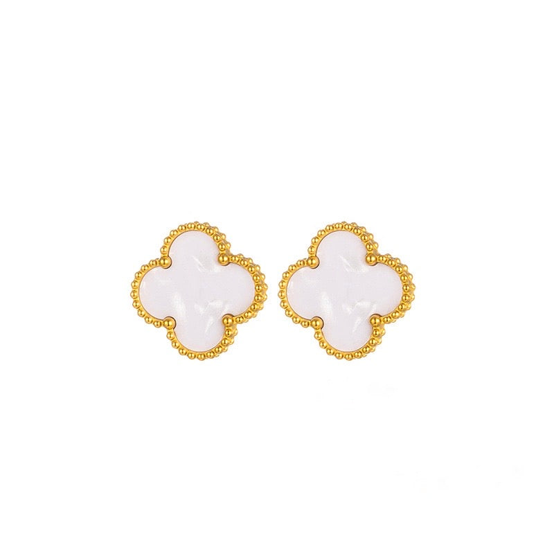 Aretes Clover