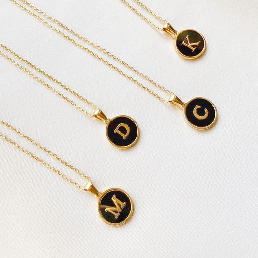 Collar Inicial(Negra)